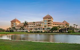 Hilton Pyramids Golf